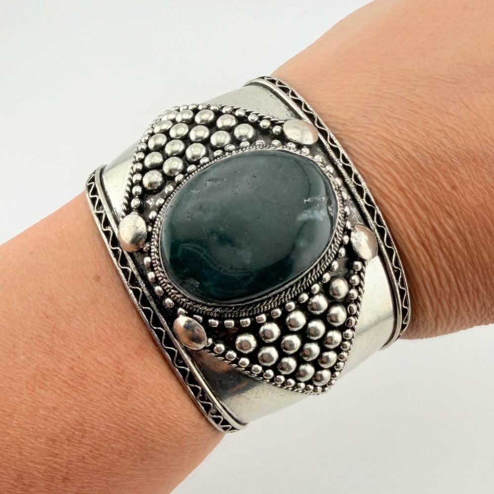 Large Silver Tone Green Stone Cuff Bracelet Boho Tribal Detail